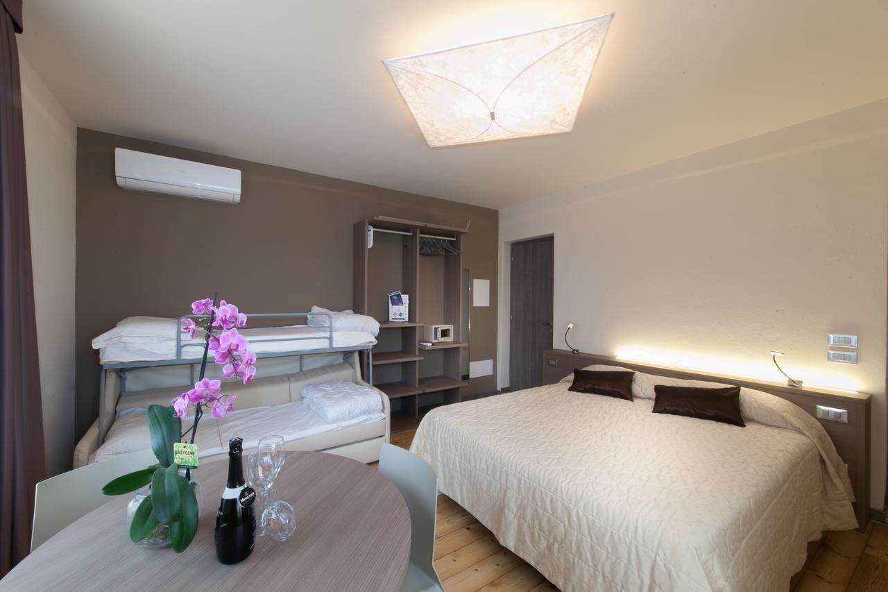 Hotel International シルミオーネ 部屋 写真